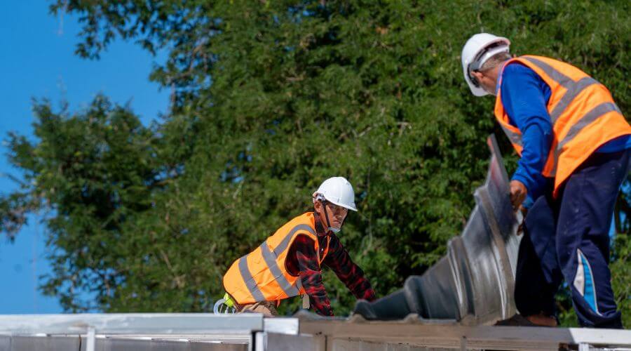 Professional residential roofers in Foxboro, WI